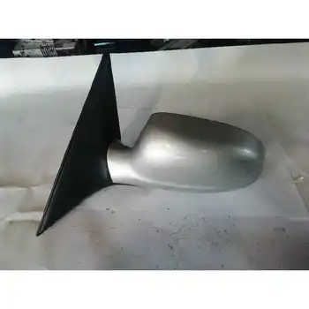 

209118 Left rearview Daewoo Nubira Saloon *