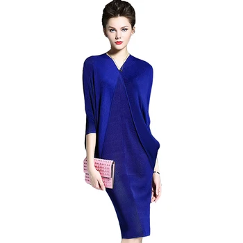 

summer and autumn women's beauty fashion OL commuter V-neck temperament large size bat sleeve pleated mid-length New Dresses