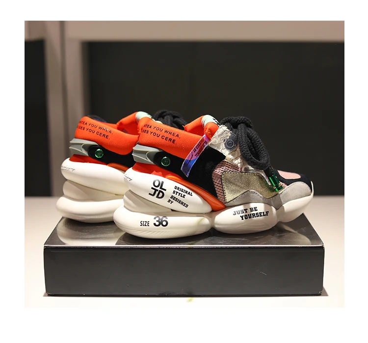 RY-relaa/Модная Кожаная обувь для женщин; коллекция года; сезон весна; Новые повседневные спортивные кроссовки на толстой платформе со змеиным узором