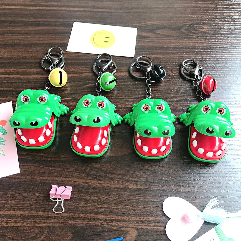 

Creative Fashion Cute ABS Dinosaur Keychain Cartoon Bite the Hand Crocodile Game Key Chain Car Bag Key Ring Kids Toys Gifts