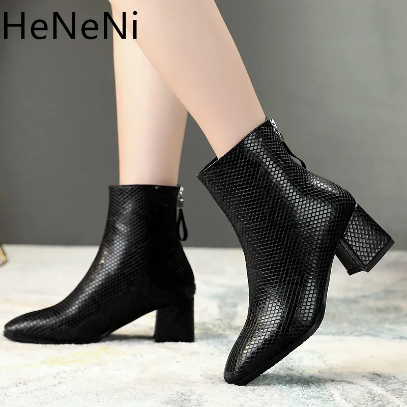 

2019 Winter Boots Snake Print Women Ankle Boots Pointed Toe Zipper Thick heel Ladies Boots botas mujer Size31-43zapatos de mujer