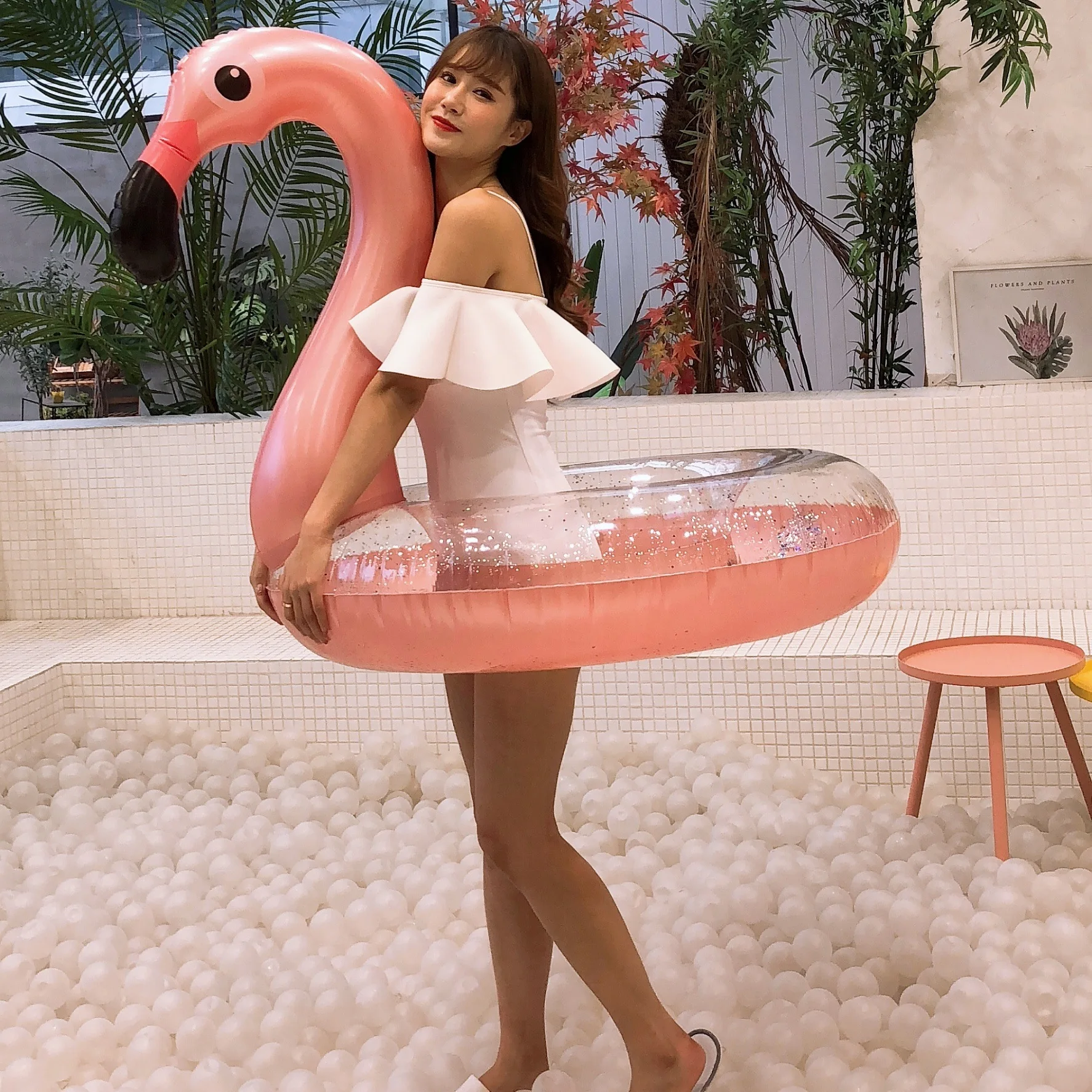 Inflatable Flamingo 120 swimming ring floating row mounts take the lead water supplies flamingo | Мать и ребенок