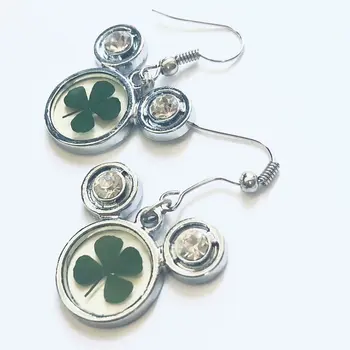 

YQTDMY Vogue Brand Four Leaf Clover Charming Cat Style Design Earring