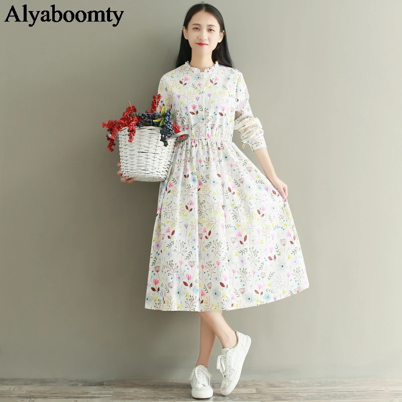 Japanese Mori Girl Autumn Women Midi Dress Ruffled Collar White Floral Printed Vestidos Longo Elegant Cute Kawaii Corduory Dress - Цвет: As The Photo