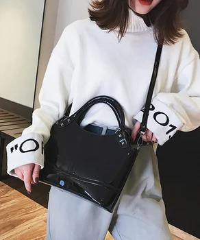 

2020 New PU Bright Bucket Bag Saddle-shaped Lacquer Korean Pure Color Shoulder Bag / Handbag Casual Bag