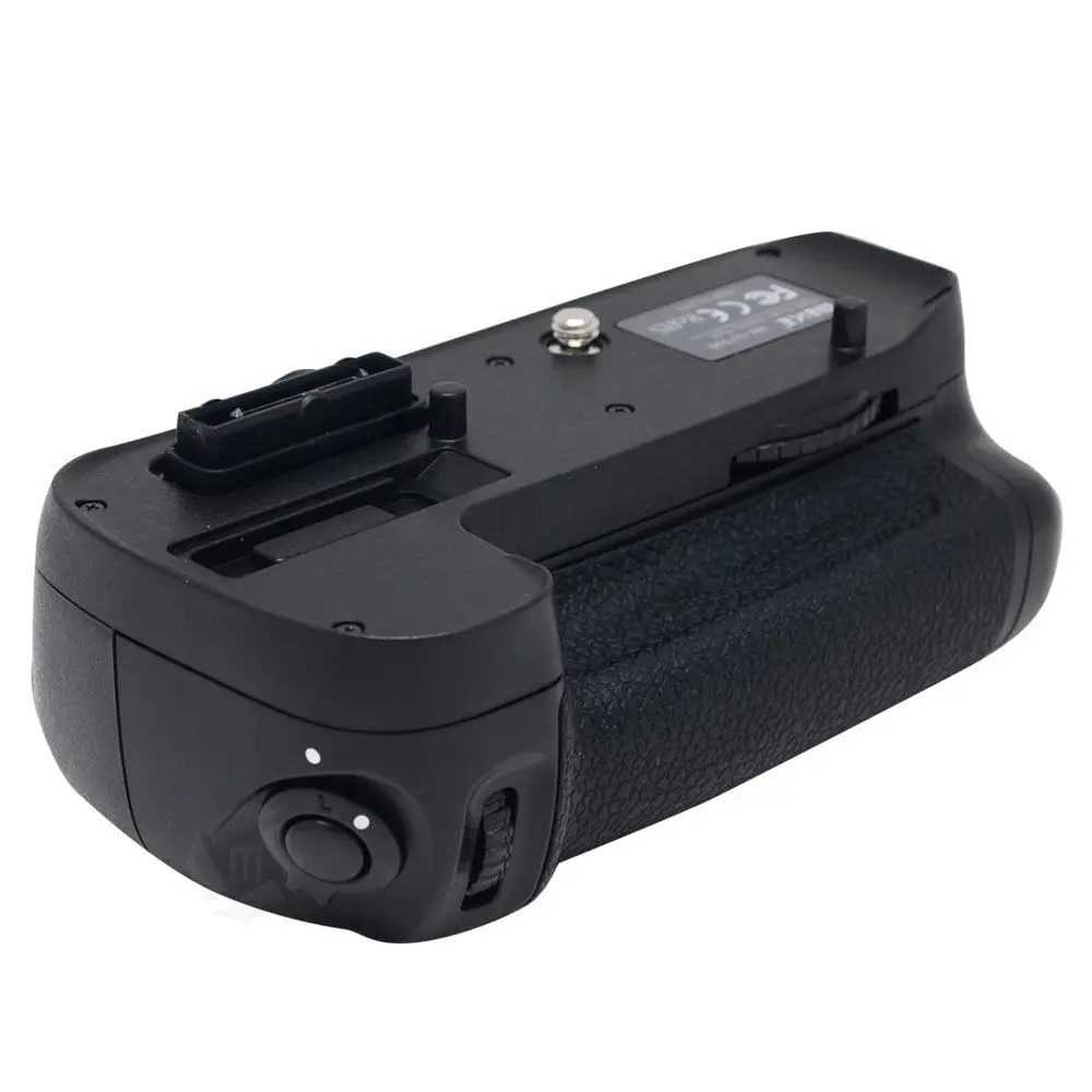 meike DR7100 Vertical Battery Grip hand pack