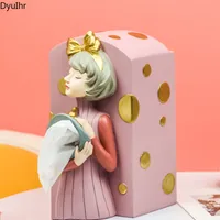 DyuIhr European Creative Girl Tissue Box Resin Crafts Housewarming Gift LivingRoom Desktop storage Resin Tissue Box Home Decor 1