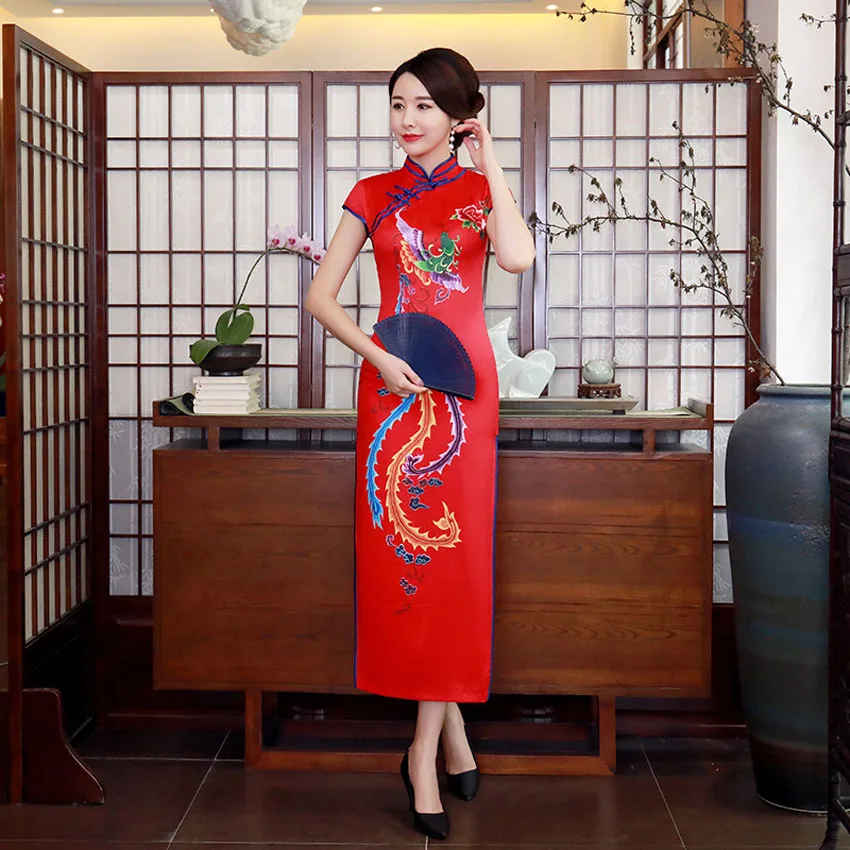 

Plus Size Chinese Retro Dragon Phoenix Bride Wedding Dress Lady's Silk Satin Cheongsam Floral Embroidery Stage Performance Qipao