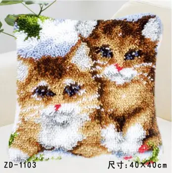 

Pillow "do it yourself" method of needlework kit latch hook cartoon Two kittens rug kit Unfinshed / embroidered carpet pattern