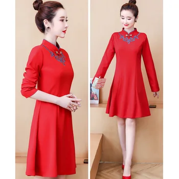 

2020 Fashion Runway Chinese Style Cheongsam Dress Modern Design Embroidery Red Short Qipao Spring Women Party Dresses Plus Size