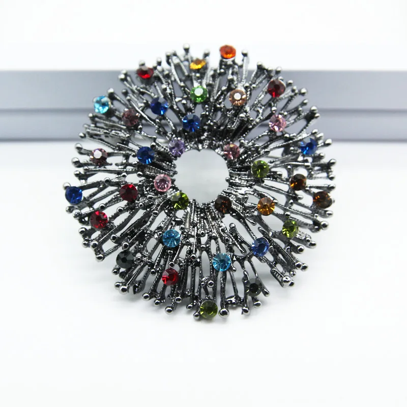 

Vintage Sparkling Multicolor Crystal Wrench Round Brooch Pins For Women Scarf Buckle Wedding Bouquet