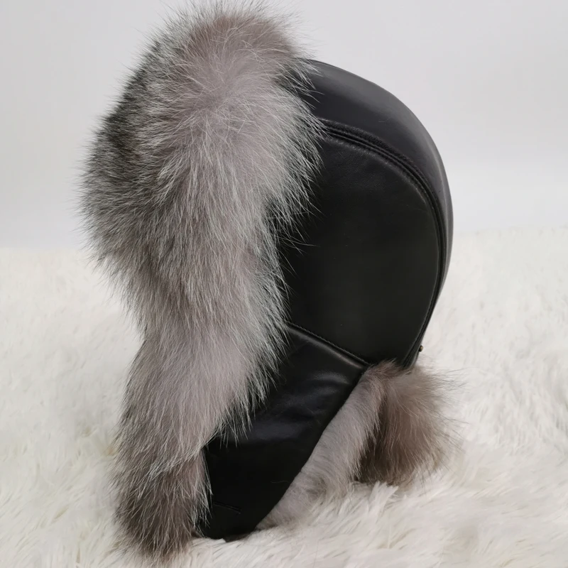 Hot high-end luxury fur hat Men's fox fur hat Lei Feng cap ear cap fur necessary hat Real fur hat 100% Sheepskin top fox hat