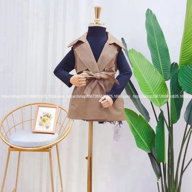 

2019 autumn and winter new retro British wind girls solid color bandage waist slimming windbreaker vest bottoming shirt 2 sets