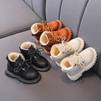 Botas de felpa cálidas para niños y niñas, zapatos de algodón a la moda, botas de nieve de terciopelo con cordones, para invierno