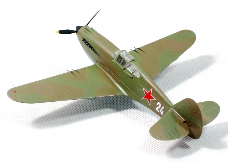 Трубач 1/72 Второй мировой войны Советская модель истребителя Р40 37206 Готовая модель продукта