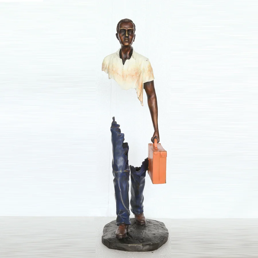 

Bronze Travelling Man Statue Modern Abstract Male Sculpture Art High End Home Decoration Birthday Gift