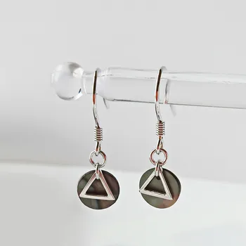 

Hand-made Mini Round Black Shell Triangle Earrings 925 Sterling Silver Earrings Female Japanese and Korean Ins Fashion Earrings