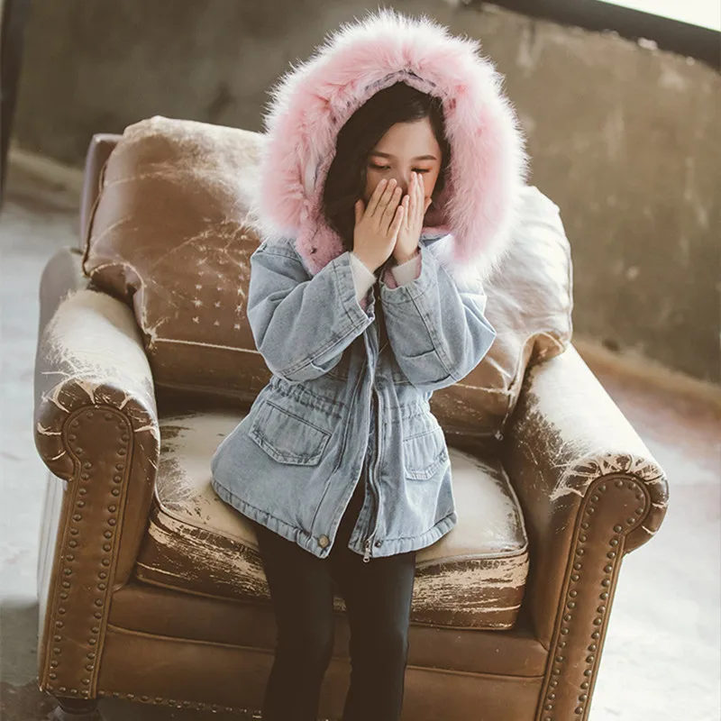 Pink Мода года, детская парка зимнее пальто для девочек-подростков Корейская длинная джинсовая утепленная верхняя одежда с капюшоном и эластичной резинкой на талии, с меховым воротником для девочек от 3 до 12 лет - Цвет: Pink