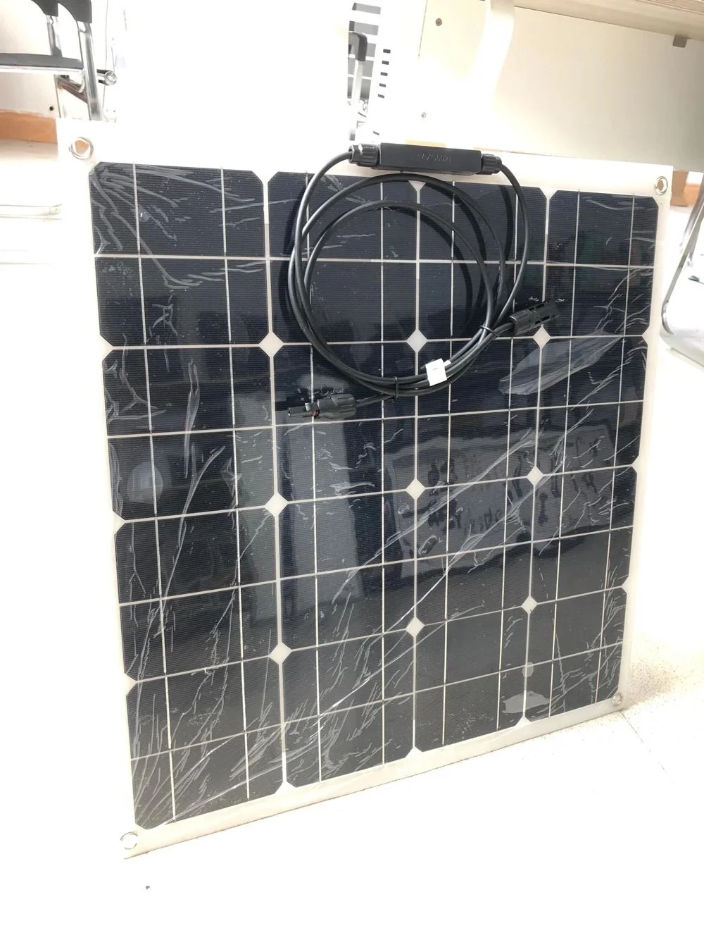 Cellule подойдет как для повседневной носки, так 4X50 Вт полу гибкие печатные платы гибкий плоский панно solaire pour le адаптер chargeur de каравана de voiture de яхта de вырез лодочкой de RV