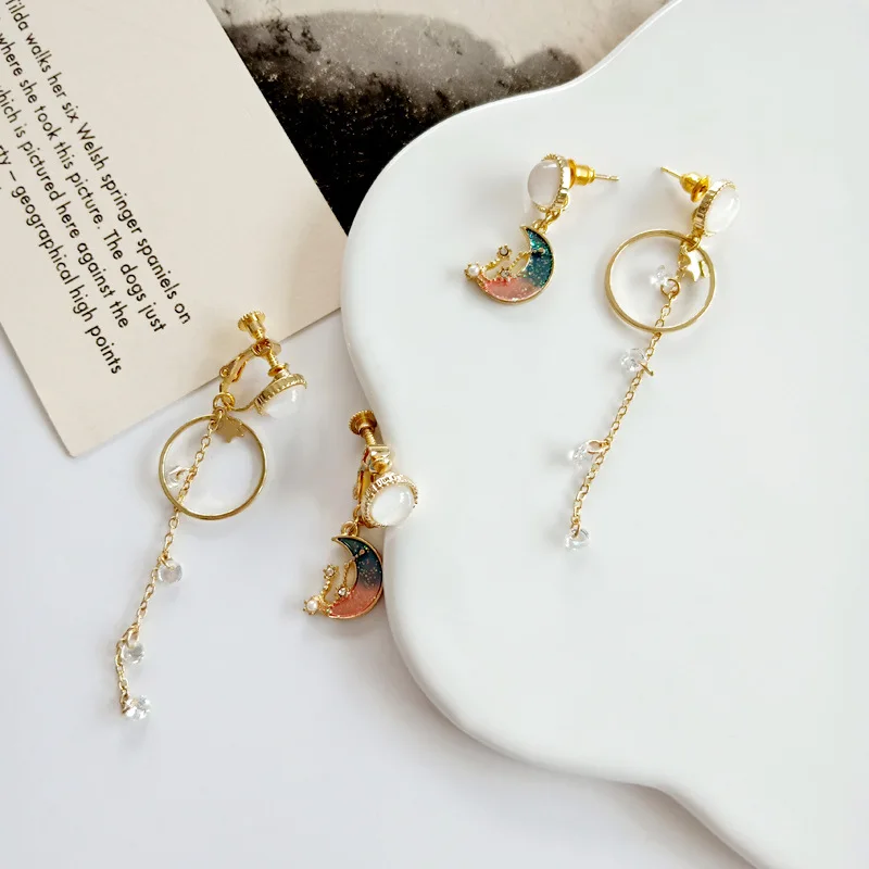Asymmetric Crystal Beads Moon Clip Earrings No Hole Fashion Luxury Bridal Earrings Cubic Zirconia