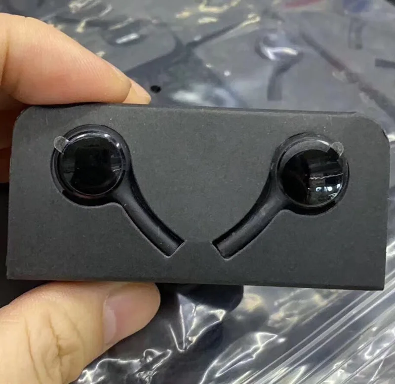 17636003367_1989689599