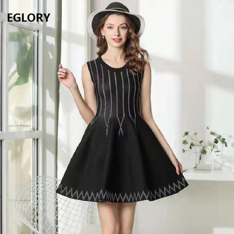 

High Quality Sweater Dress 2020 Spring Style Women O-Neck Geometric Patterns Knitting Sleeveless A-Line Casual Jumper Dress