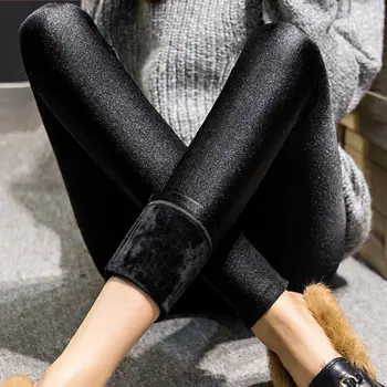 Leggings spessi autunno inverno Pantaloni slim solidi moda Leggings caldi in pile da donna Leggings casual neri lucidi a vita alta