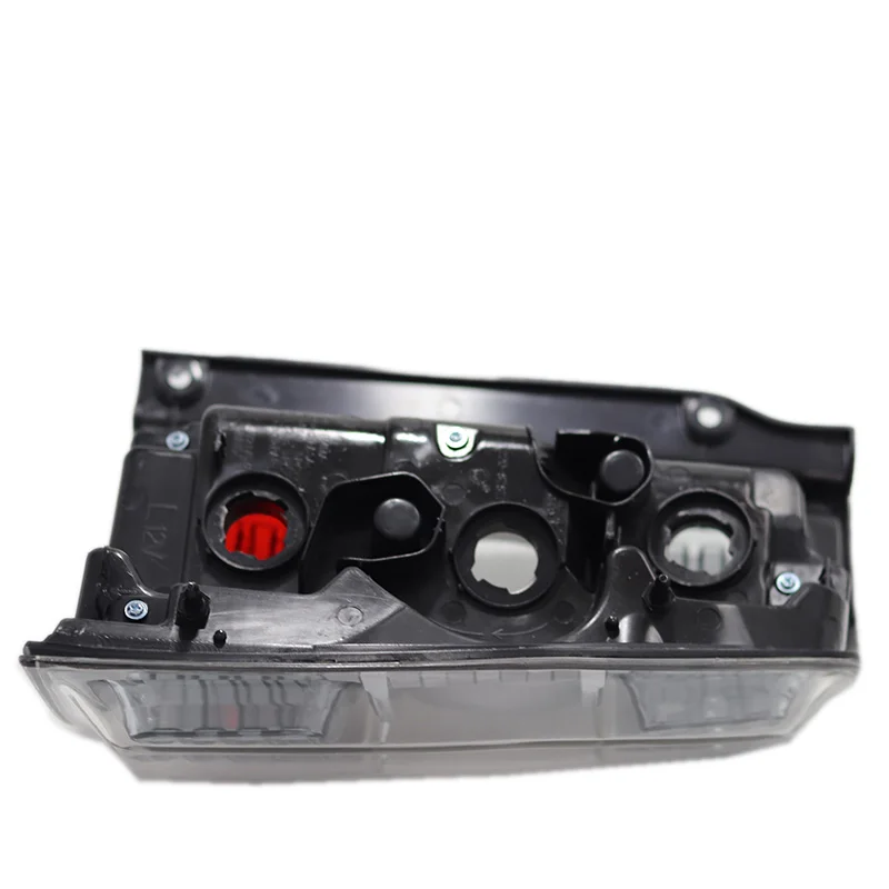8330A598  8330A597   For Mitsubishi Pajero V93 V97 2007-2015 rear light