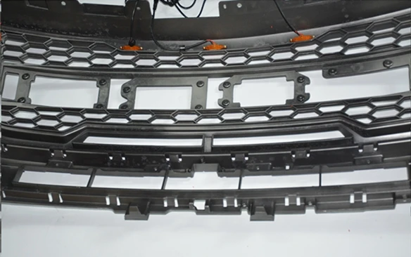 High Quality ABS Front Middle Grille Racing Grills Honeycomb Mesh With LED Lights For Ford Explorer