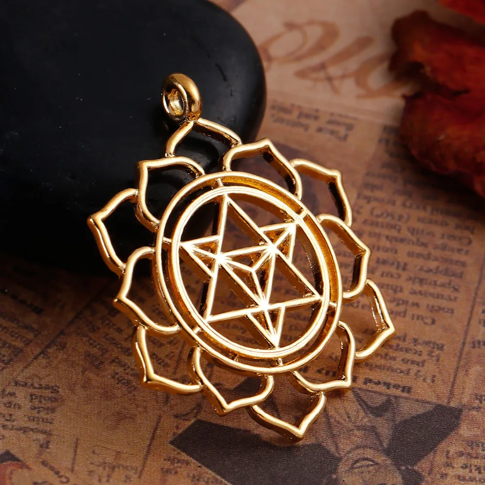 8SEASONS-Zinc-Based-Alloy-Merkaba-Meditation-Pendants-Round-gold-color-Hollow-40mm-1-5-8-x (1)