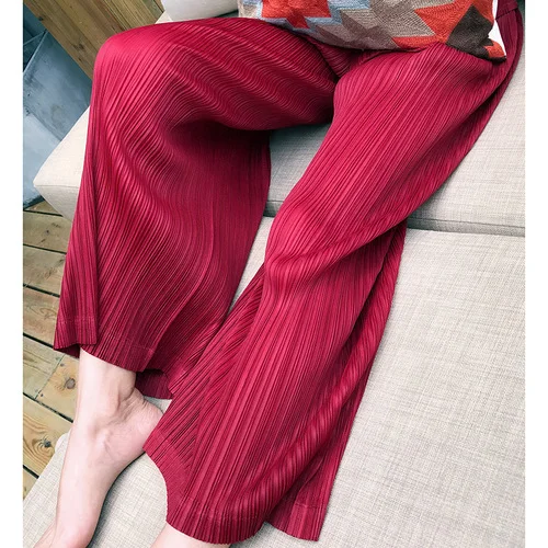 Женский комплект из двух предметов, короткое пальто с v-образным вырезом и эластичной резинкой на талии, широкие брюки, Однотонный женский повседневный костюм, Осенние штаны со складками Miyake - Цвет: Wine Red Pants