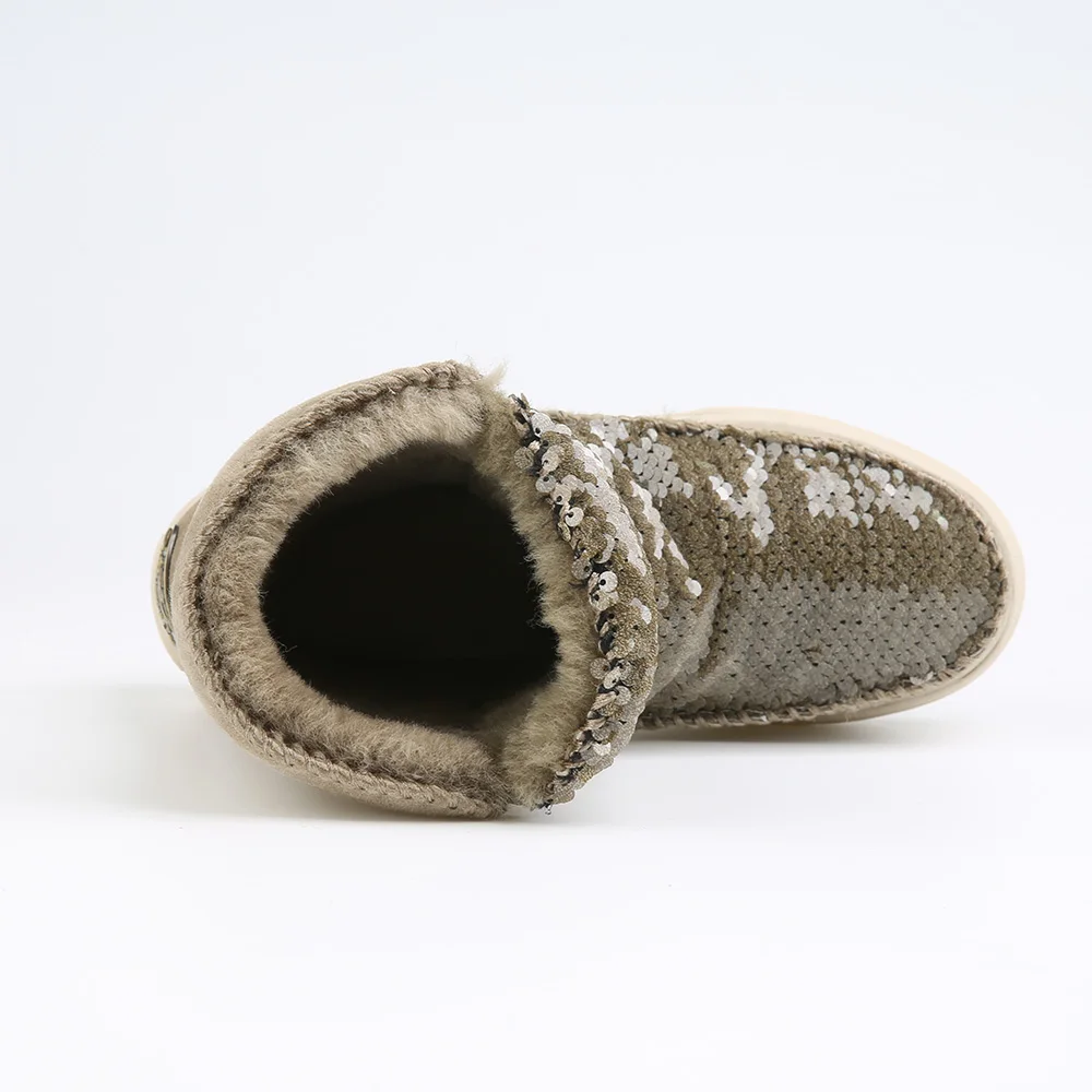 Зимние ботинки с яркими блестками; теплые удобные кроссовки на танкетке; сезон зима