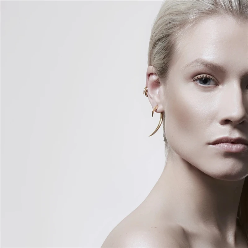 Golden spike circle earrings female European and American minority design personality punk style cool handsome cool earrings