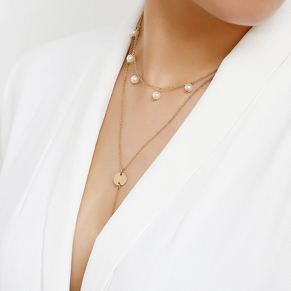 Multi lens necklace with pearl necklace SAUTOIR in fashion business