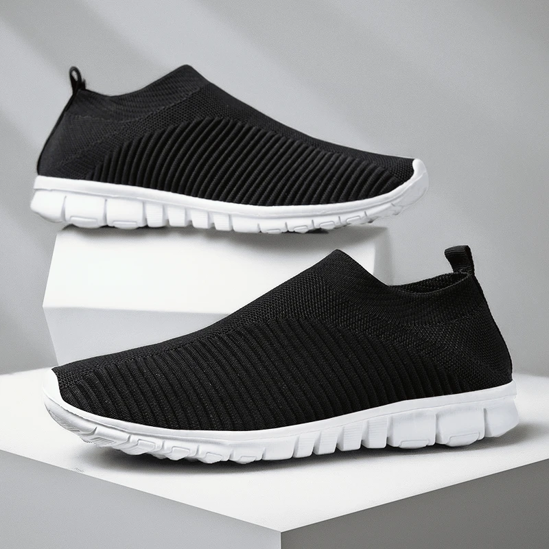 Zapatillas deportivas ultraligeras para caminar, zapatos informales cómodos, para pareja, unisex, para hombre y mujer, de tipo calcetín, verano, suave, talla grande 35-47, gran oferta, novedad