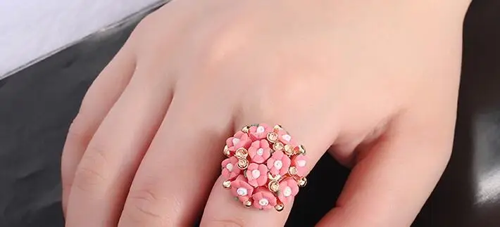 Цветок открытие регулируемое кольцо Модные женские Стразы Кристалл керамический цветок кольцо случайная смесь цветов