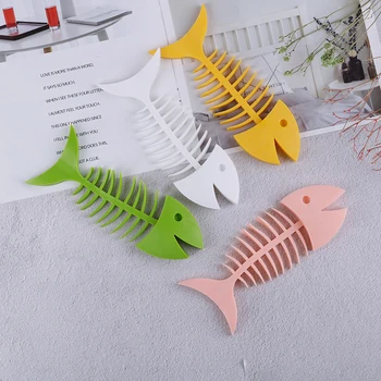 

1Pcs Creative Soap Box Fish Bone Shape Holder Silicone Dish Box Saver Traveling Portable Dish Soap Shelf For Bathroom Kitchen