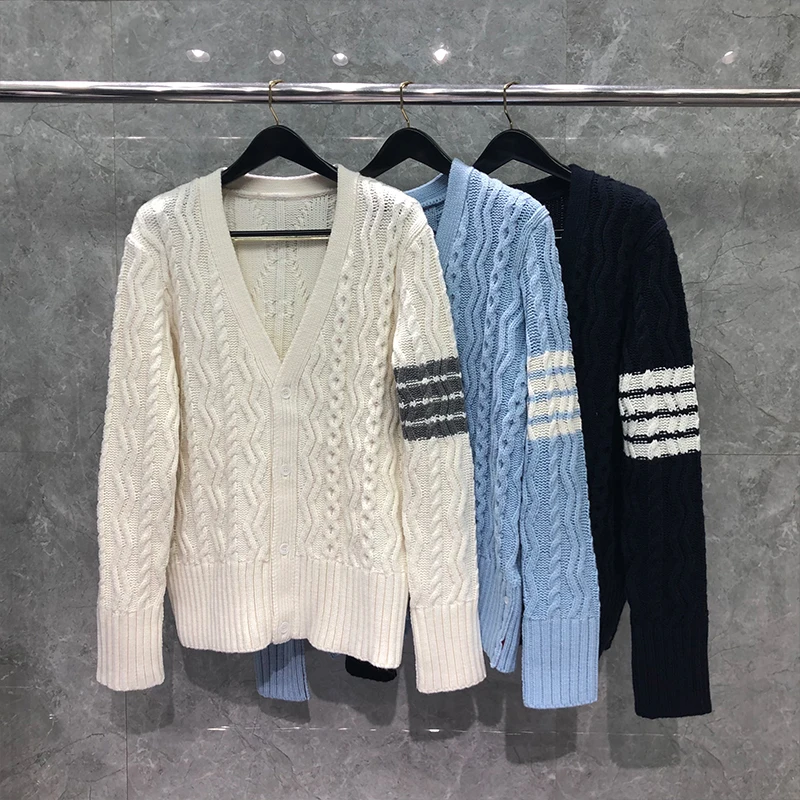 

24ss New In Men's Sweater Korean Fashion Brand Coats Fine Merino Wool Knit Tops Aran Cable 4-Bar Stripe V-Neck Cardigan Sweaters