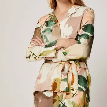 

2020 European and American Fashion Pajamas Elegant Comfortable High-end Satin Printing Lapel Pijamas Women Long Sleeve 2 Piece