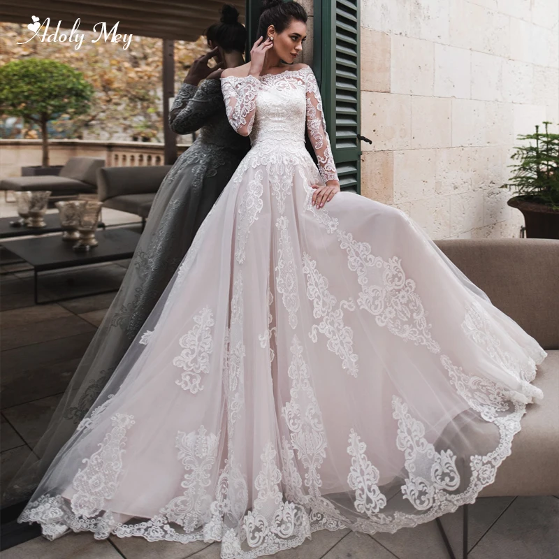 

Adoly Mey New Romantic Boat Neck Button A-Line Wedding Dresses 2020 Luxury Appliques Long Sleeve Vintage Bridal Gown Plus Size