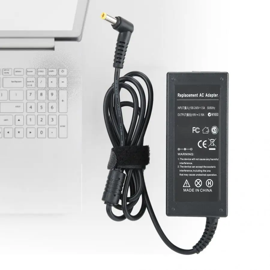 Компьютерный адаптер для ноутбука Toshiba Satellite L25 M35X PA3467U-1ACA Универсальный