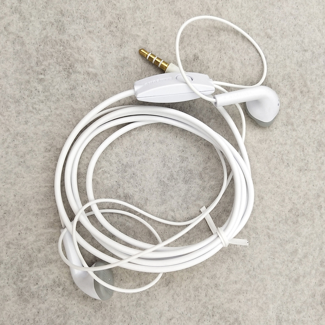 S5830/EHS64/EG920/HS330 In-Ear Earphones 3.5mm Sports Earbuds Headsets With Mic For Galaxy A5 A6 A7 A8 A9 A10 A20 A30 S