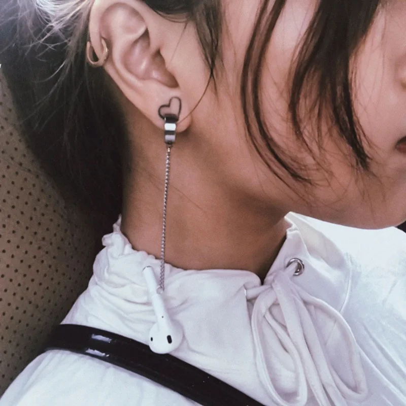 Новые креативные Модные клипсы для ушей для Airpods из нержавеющей стали с серебряной цепочкой, висячие серьги для женщин, ювелирные изделия для ушей