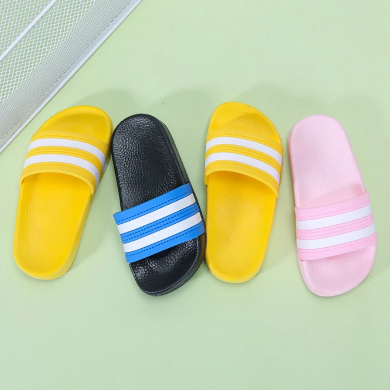Zapatillas con rayas para niños y niñas, zapatillas resistentes al desgaste para interiores, antideslizantes, zapatos de moda de fábrica, novedad de verano
