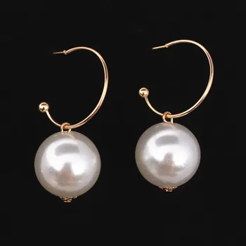 

Hot Selling Big Simulated Pearl Drop Earrings Women Sweet C-type White Round Ball Earrings Wild ZA Wedding Party Jewelry Gift