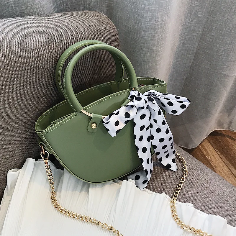 

2019 new bohemian feng shui bucket bag silk scarf bob point decoration basket with one shoulder slanted women's bag