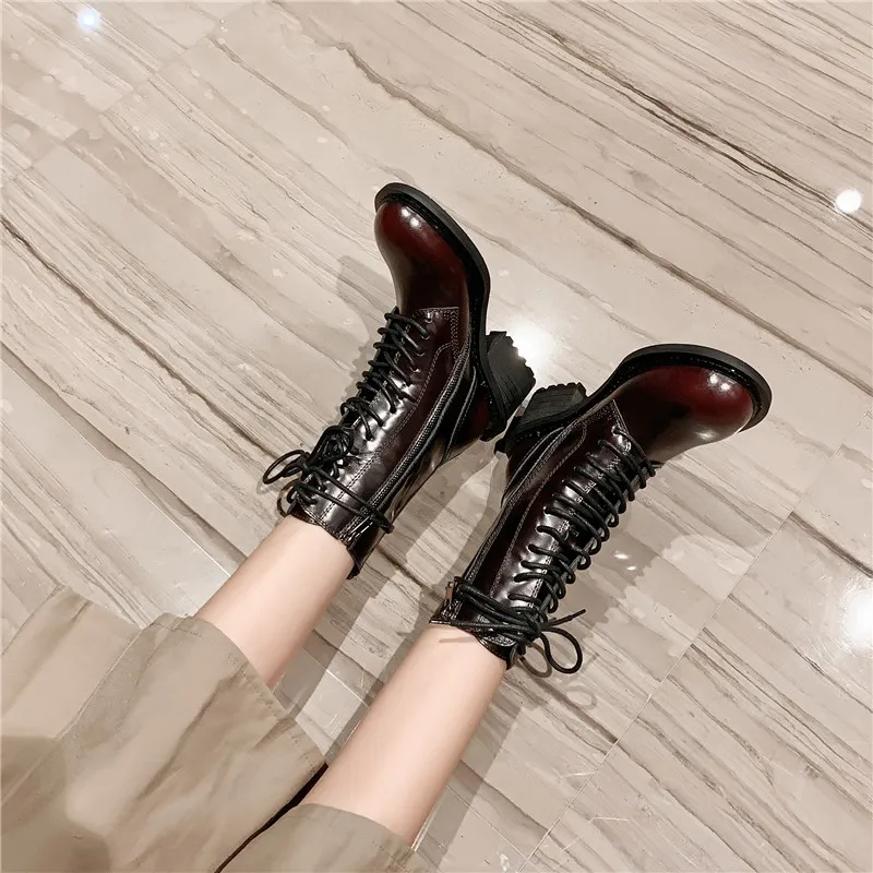 Tanie FEDONAS Punk kobiety w stylu Vintage najwyższej jakości buty do kostki ze skóry naturalnej wysokie obcasy buty motocyklowe buty jesień zima ciepłe krótkie buty