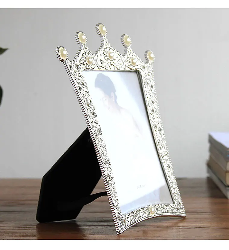 Crown metal photo frame 05