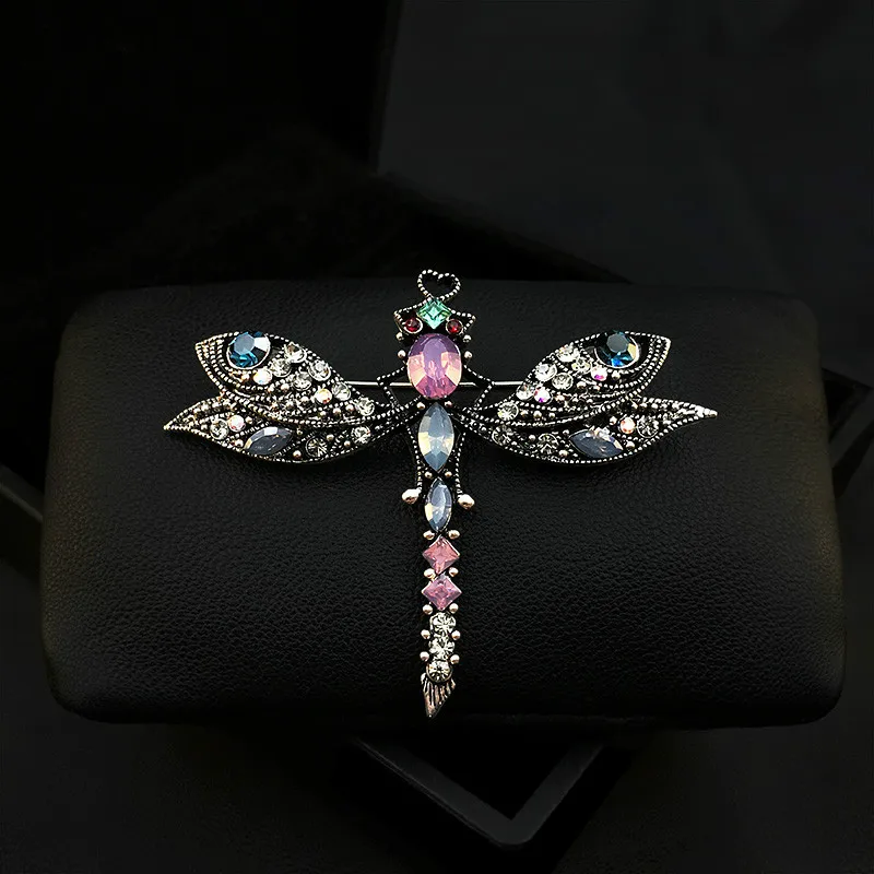 

Retro Dragonfly Brooches for Women Suit Breastpin Men Badge Luxury Insect Brooch Pin Rhinestone Jewelry Banquet Gift Accessories