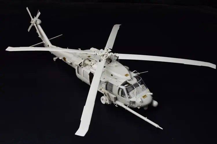 Kitty Hawk KH50006 1/35 США HH-60G «Pave Hawk» [включает 2 пилота из смолы]-масштабный комплект моделей